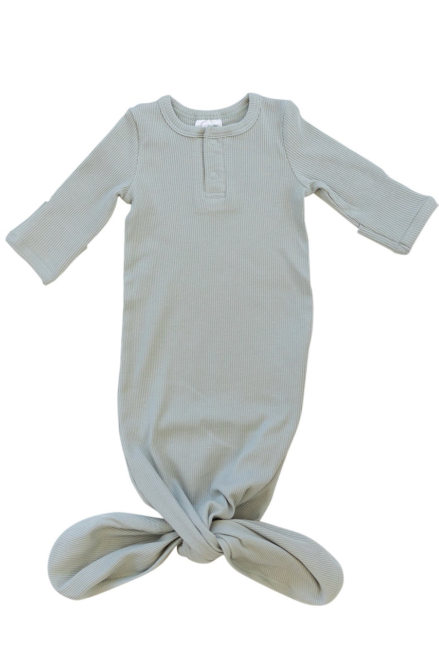 Newborn Sleep l ROOLEE