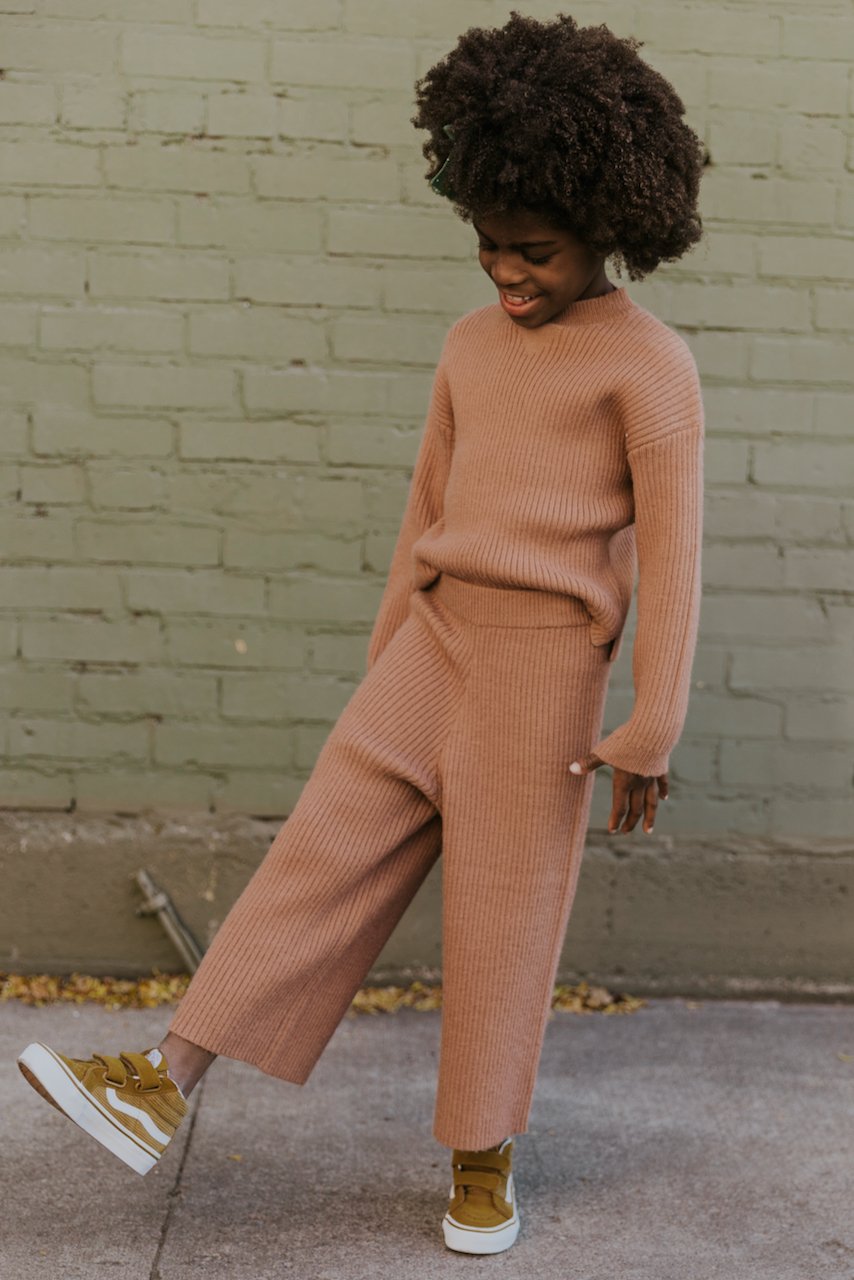 Long sleeve ribbed pink sweater | ROOLEE