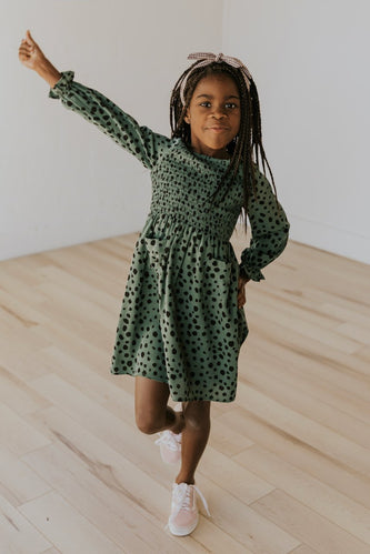Trendy Girls Outfit Inspiration | ROOLEE
