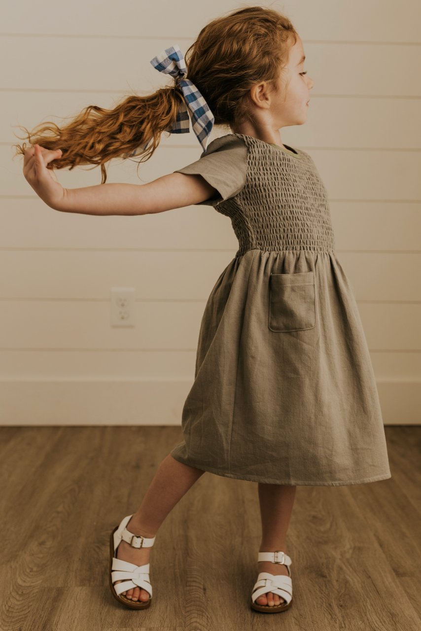 Gray kids smock dress | ROOLEE