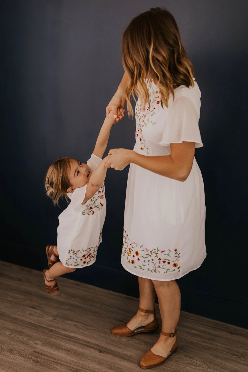Cute Mommy and Me Dresses | ROOLEE