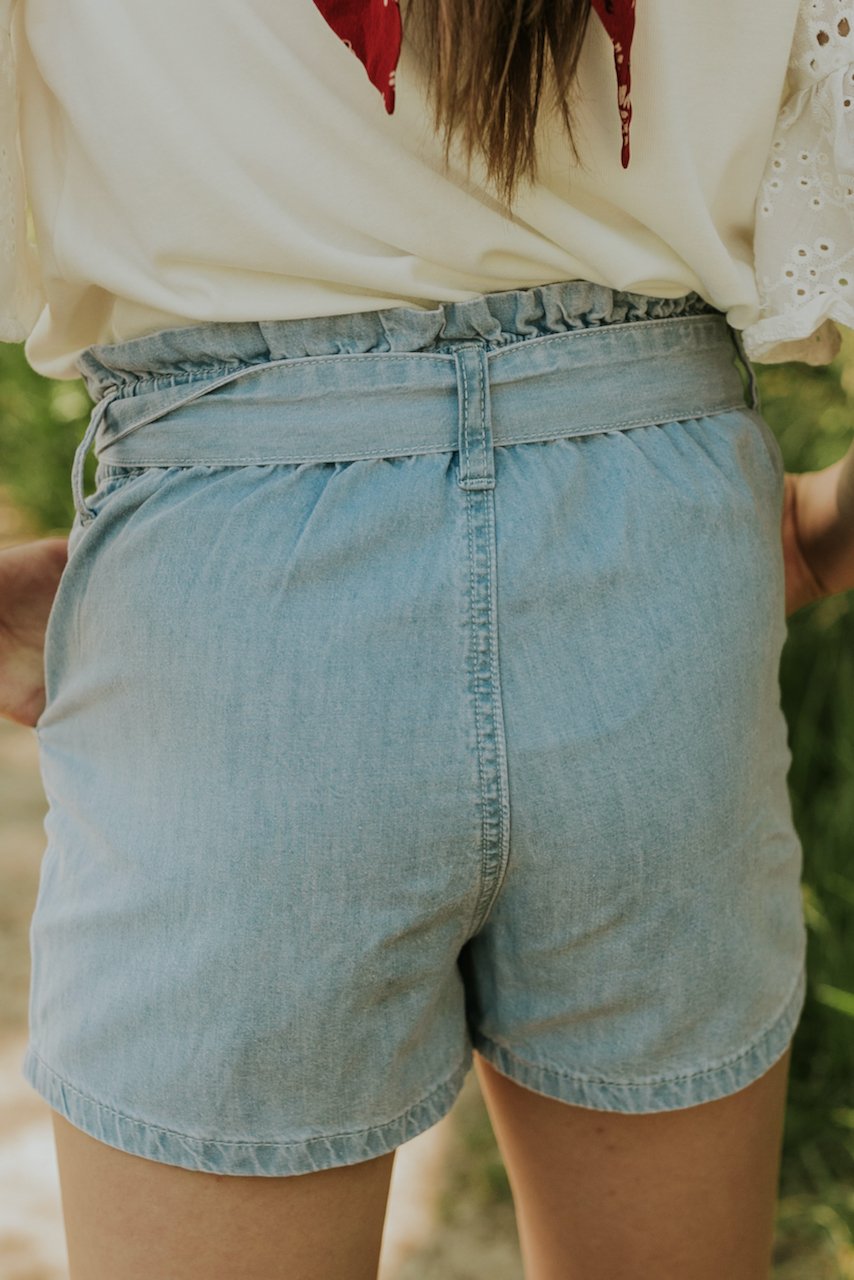 cute denim shorts for girls that aren't too short | ROOLEE