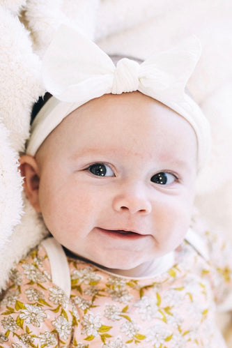 Aurra Baby Bow Headband in White | ROOLEE