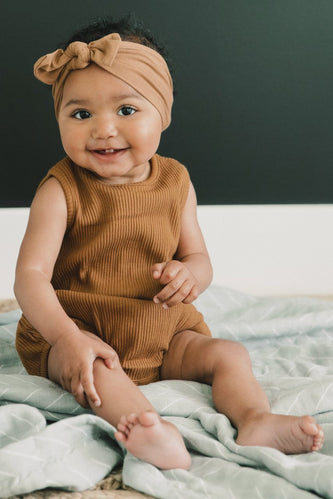 Neutral colored clothes for babies and toddlers | ROOLEE