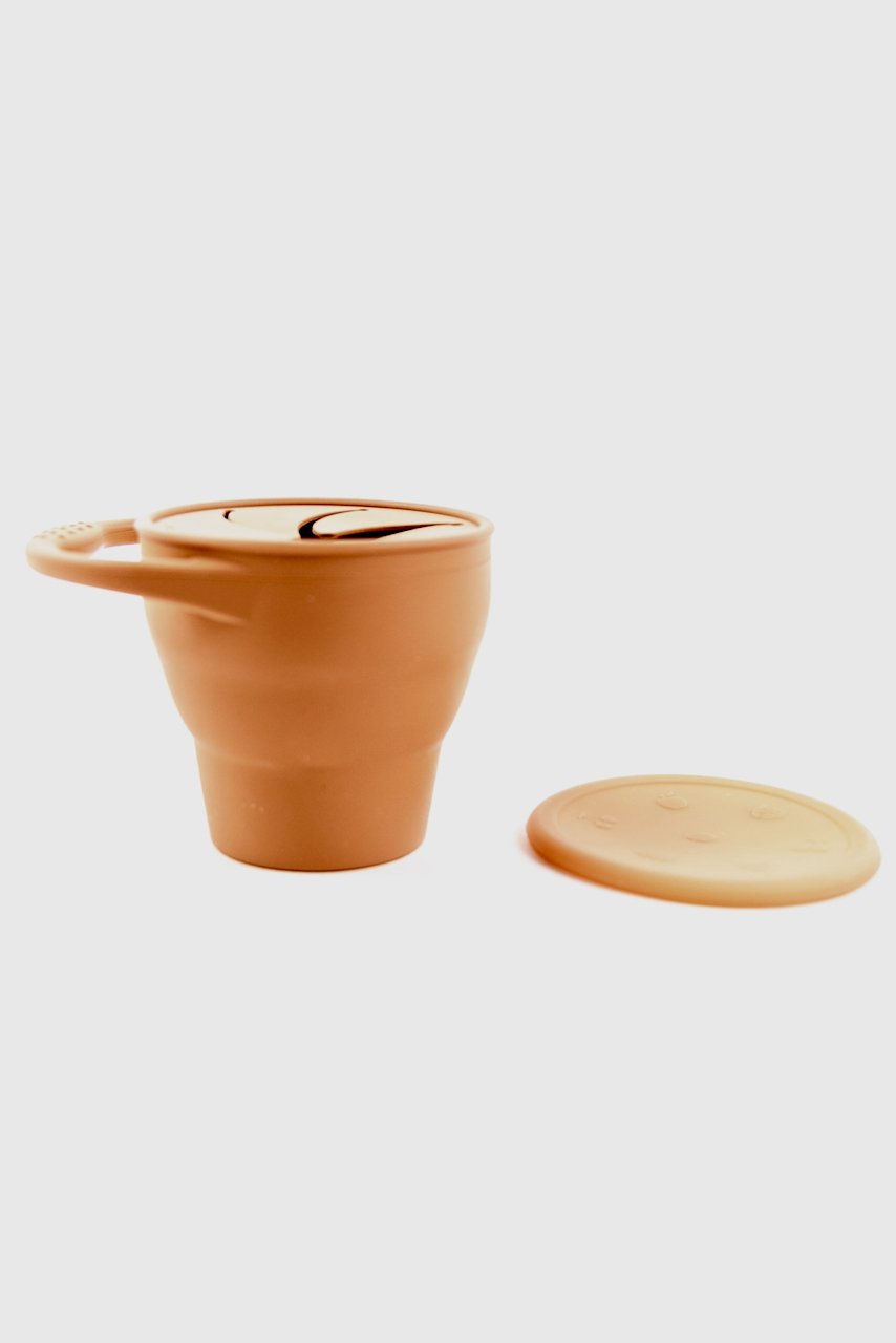 Kids silicone foldable snack cup for travel | ROOLEE