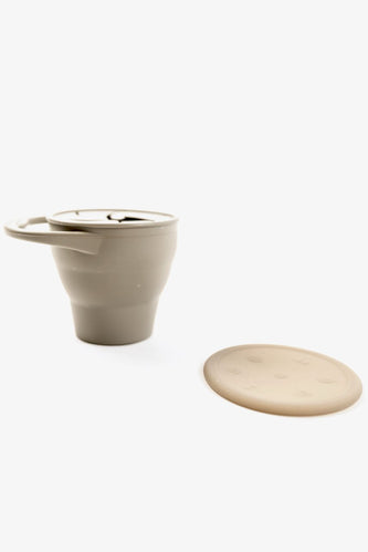 Kids silicone foldable snack cup for travel | ROOLEE