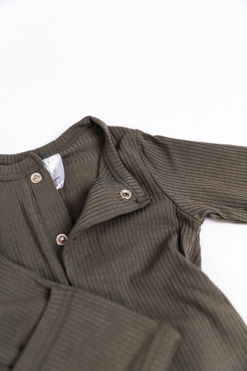 Full Front Snap Baby Neutral Onesie | ROOLEE