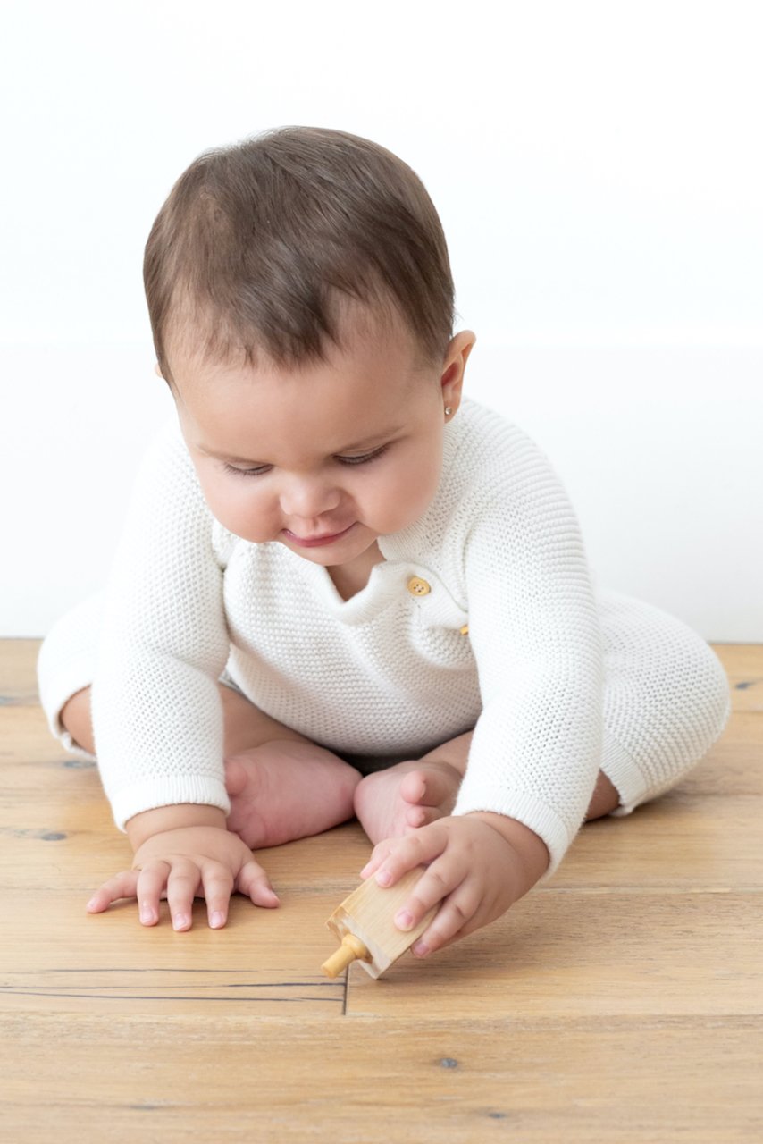 White knit long sleeve onesie | ROOLEE