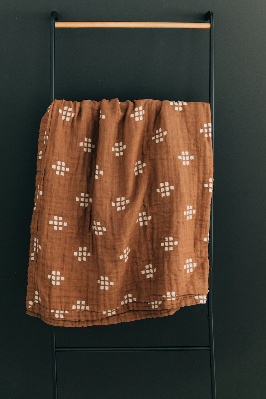 Tan minimal baby swaddles | ROOLEE